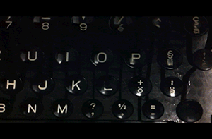 Ania Soliman - Typewriter